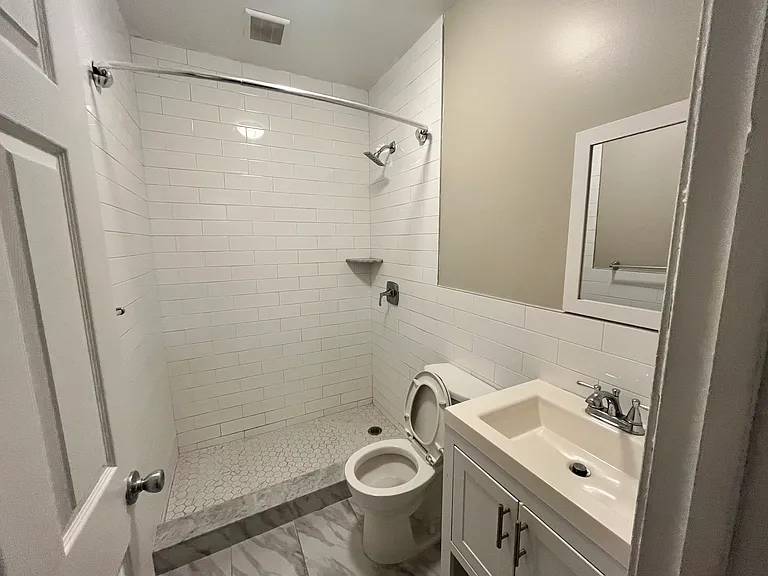 420 N 41st St #2 — Photo 4
