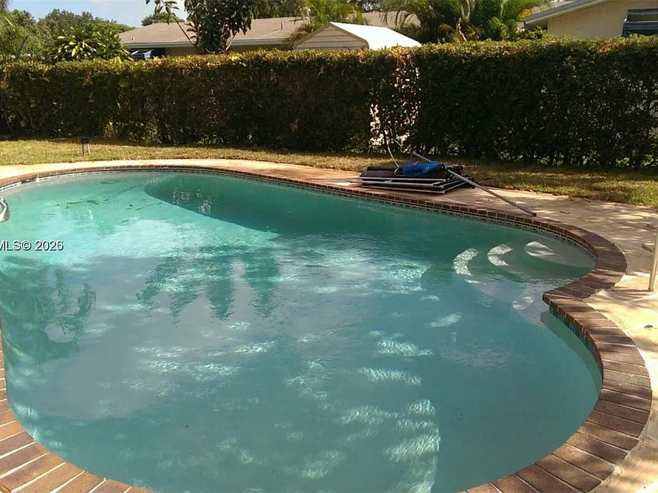 18223 Oleta Dr #18223