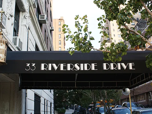 Sold by Sotheby's International Realty | media 16