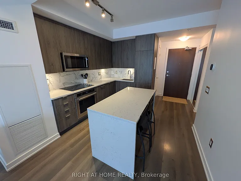38 Iannuzzi St #628 — Photo 2