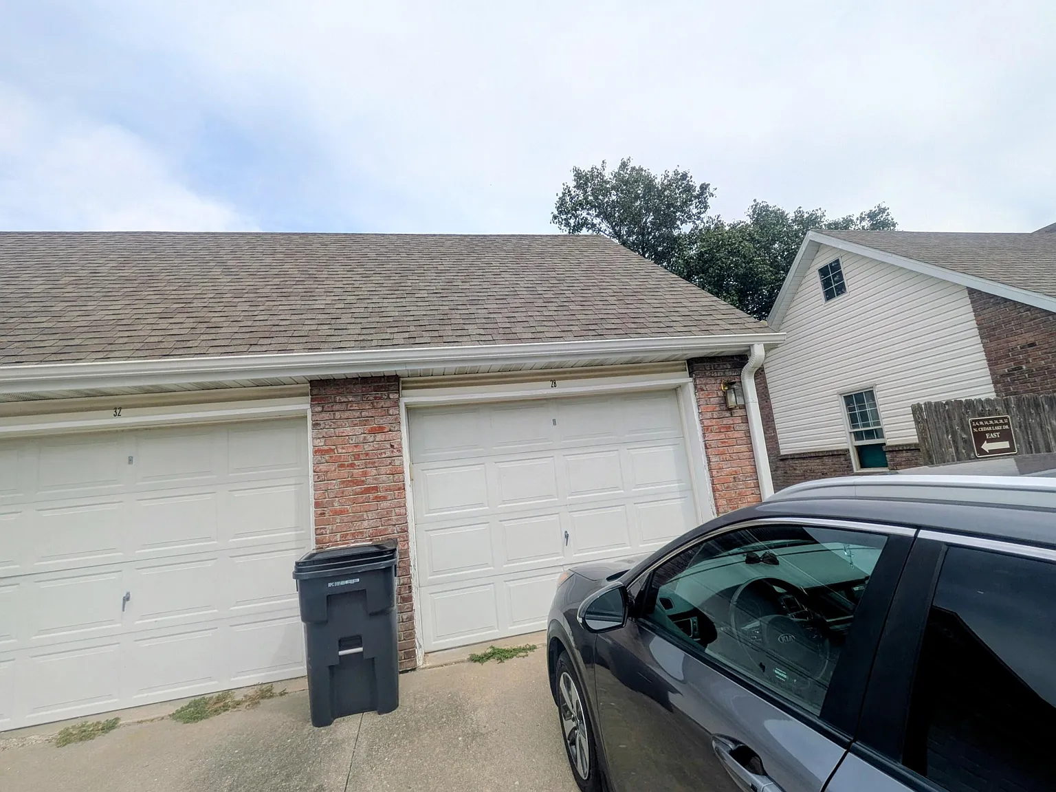 3 bed, 2.0 bath, $1,400 — Photo 2