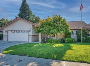 184 Magnolia Ave, Clovis, CA 93611