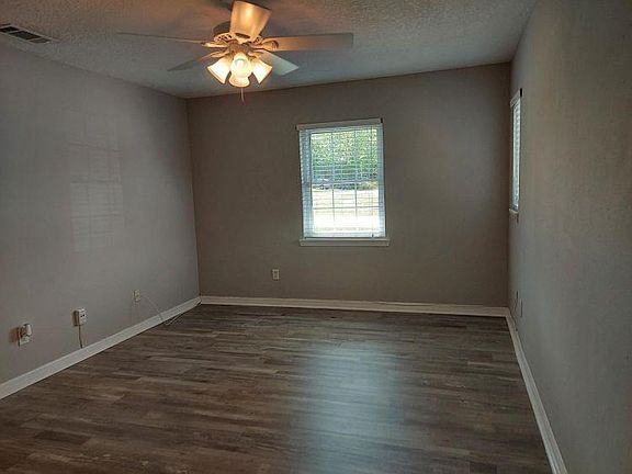 5th image of 264 Costado St