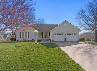 904 Lexington Rd, Pleasant Hill, MO 64080