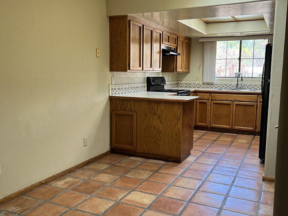 2nd image of 2971 N Sparkman Blvd