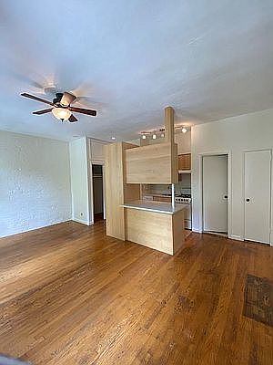 3rd image of 135 E 35th St APT 2F
