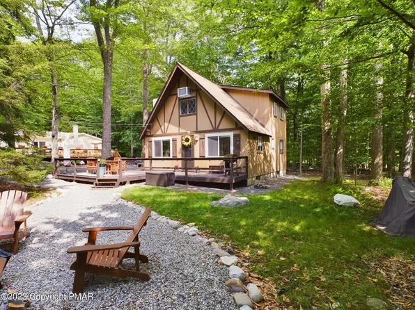 136 Tomhickon Trl, Pocono Lake, PA 18347