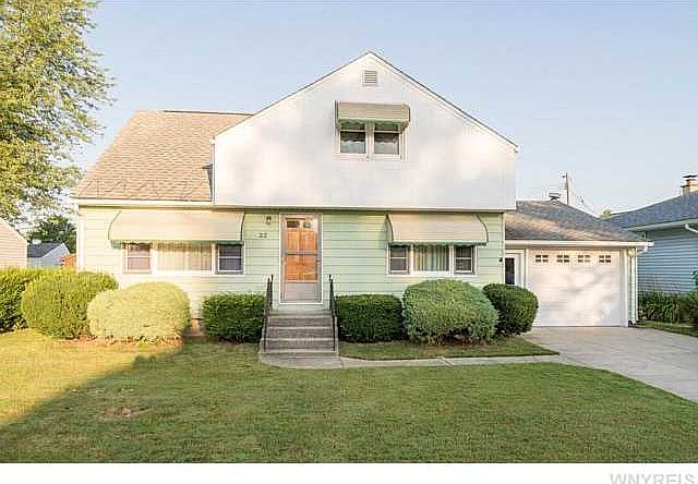 1st image of 22 Queens Dr
