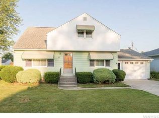22 Queens Dr, Cheektowaga, NY