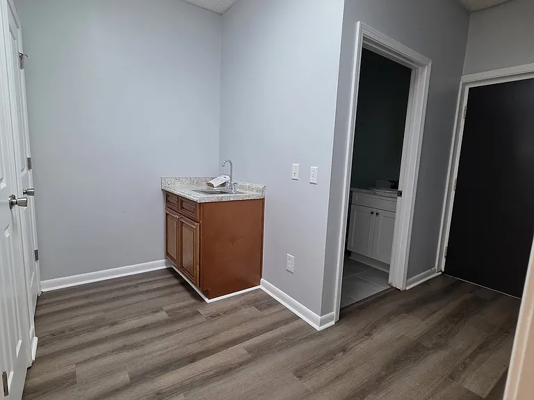 501 Plaza Dr #103 — Photo 2