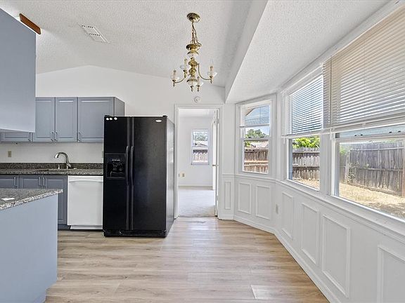 3rd image of 5102 MEADOWLARK LANE