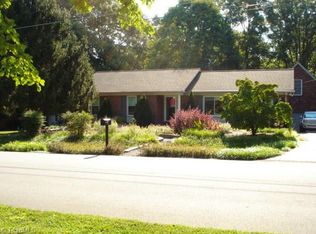 1706 Lakemont Dr, Greensboro, NC 27410