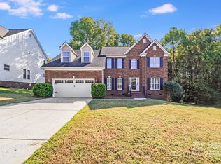 10437 Rougemont Ln, Charlotte, NC 28277