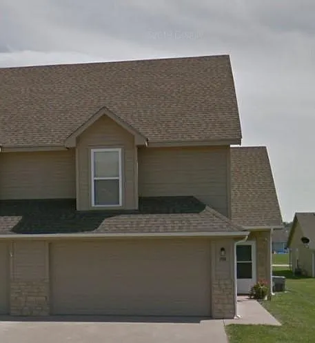 1114 Augusta Ln — Photo 1