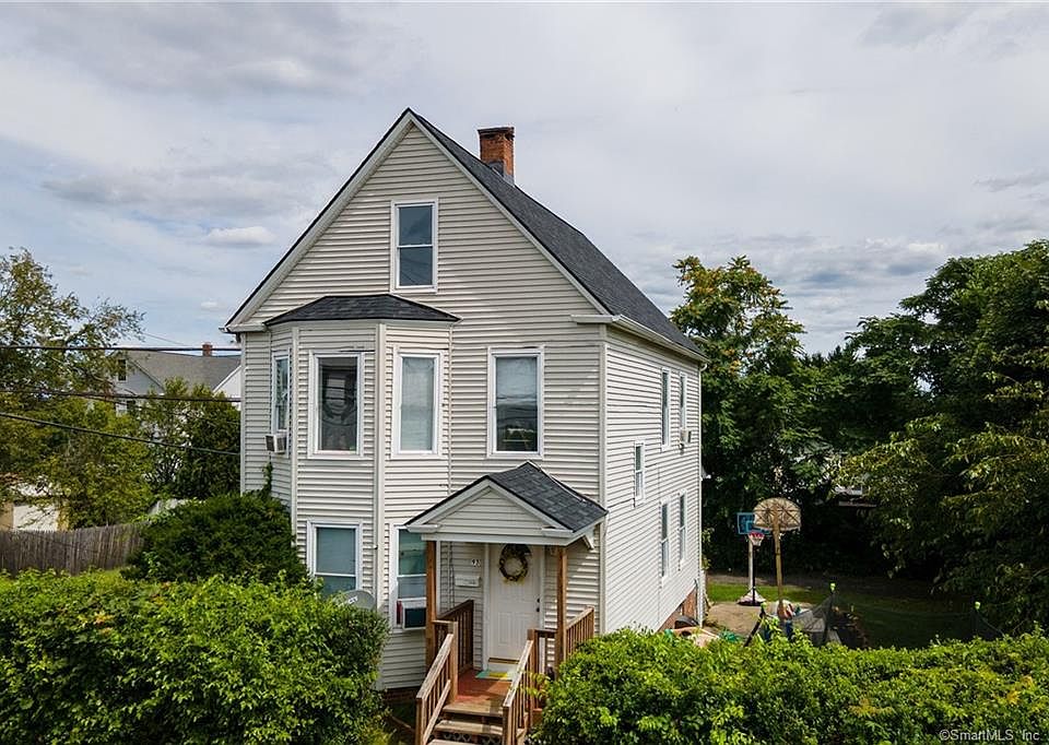 93 Addison St Waterbury Ct 06708 Mls 170333487 Zillow
