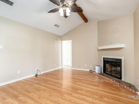 5th image of 7958 Bonnie Cir