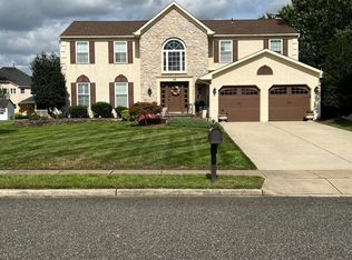 48 Rickland Dr, Sewell, NJ 08080