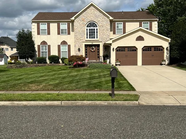 48 Rickland Dr, Sewell, NJ 08080