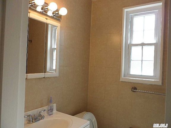 4th image of 6133 224th St
