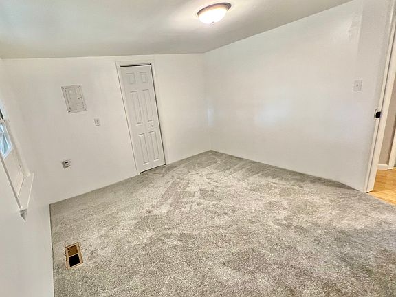 5th image of 229 Allen Dr #A