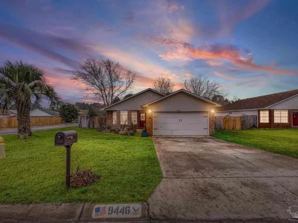 9446 Parker Place Dr, Navarre, FL 32566