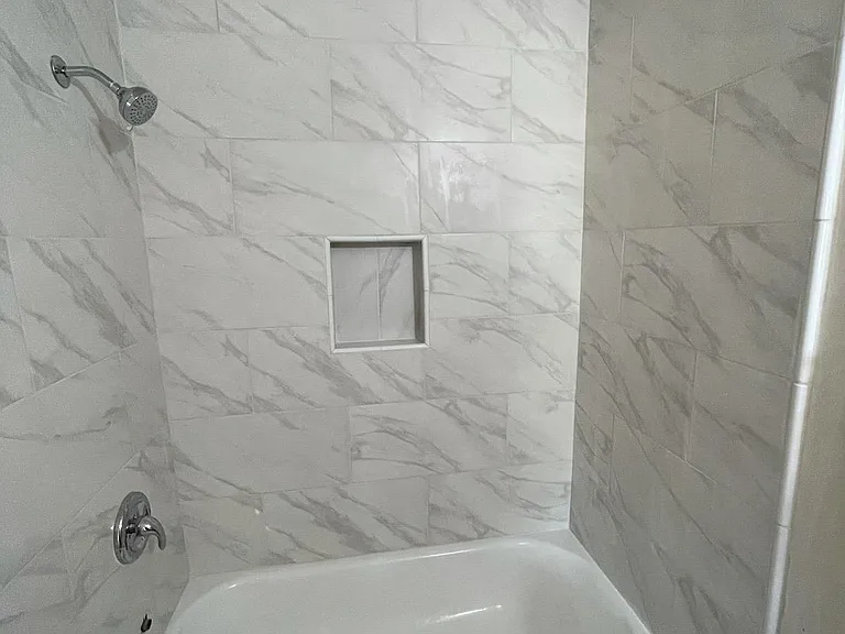 9717 N Loop Blvd #0 — Photo 2