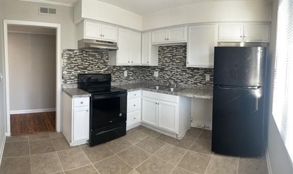 2nd image of 3155 Longbow Dr APT A