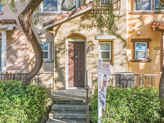 3rd image of 2518 Autumnvale Ave