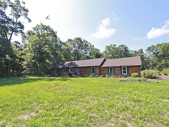 2nd image of 1337 De Hirsch Ave