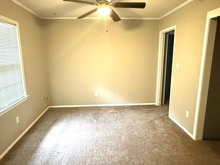 349 Harvard Rd — Photo 11