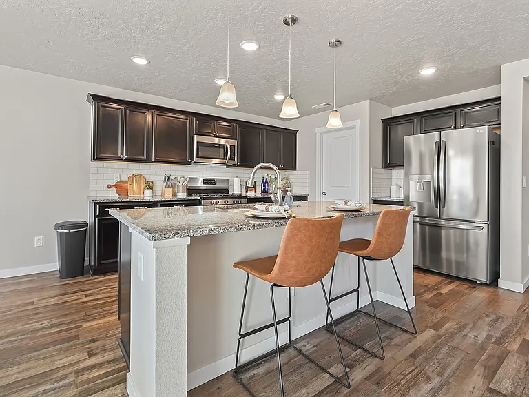11273 W Broadstone St — Photo 23