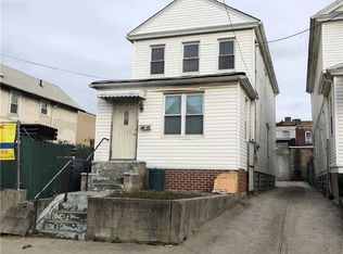 4217 Haight St, Flushing, NY 11355