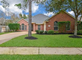 11518 Amber Canyon Dr, Houston, TX 77095