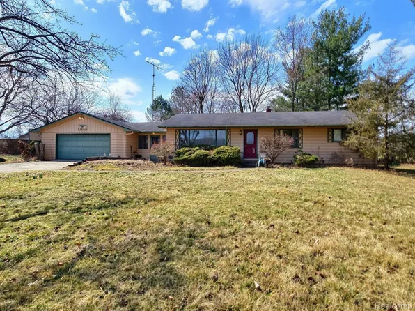 10244 Linden Rd, Grand Blanc, MI 48439