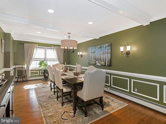 4th image of 6 Juniper Dr