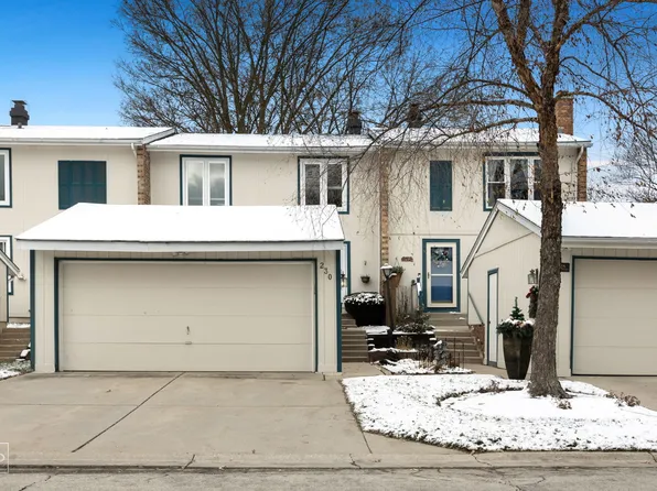 230 Clearbrook Ln, Bloomingdale, IL 60108