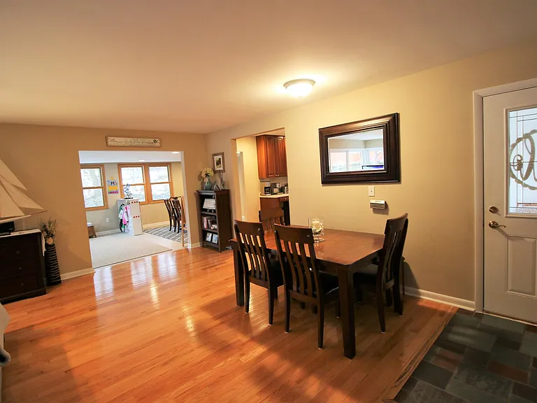 1431 Woodland Ave — Photo 7