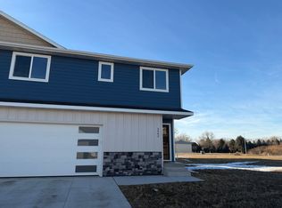 3902 S Caballo Ct, Sioux Falls, SD 57106