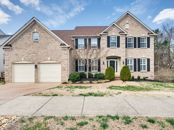 7208 Holt Run Dr, Nashville, TN 37211