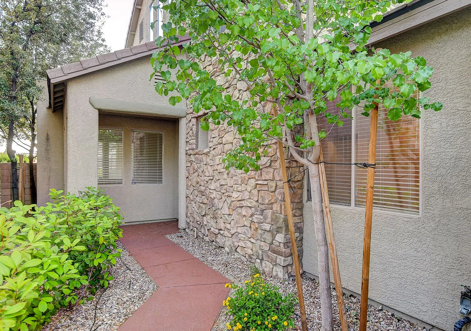1289 Corista Drive, Henderson, Nevada 89052 — Photo 2