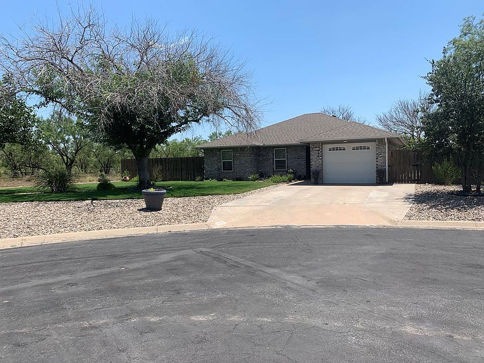 1st image of 521 Mimosa Dr