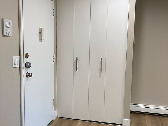 4th image of 107 N Broadway #110-F
