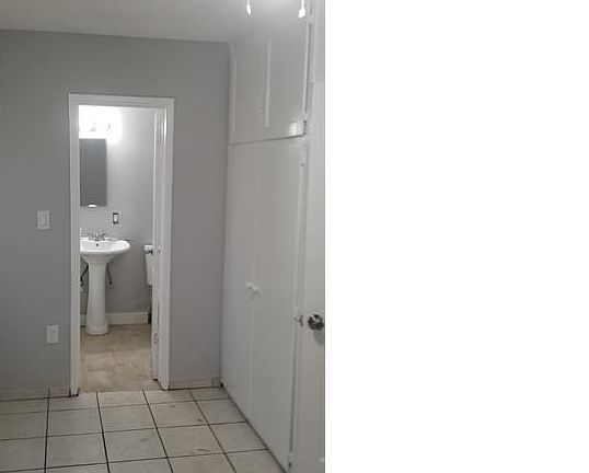3rd image of 9523 S San Pedro St