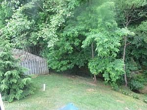 4th image of 37 Clark Ln