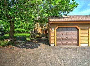 111 Heather Ct, Edison, NJ 08820