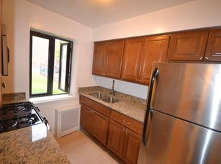 7261 150th St #2E, Kew Gardens Hills, NY 11367