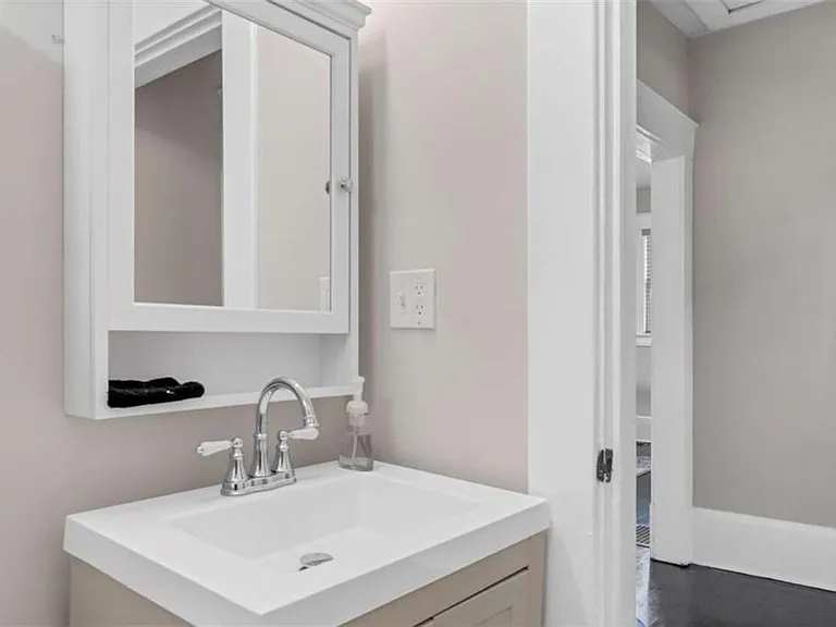 2882 Church St — Photo 8