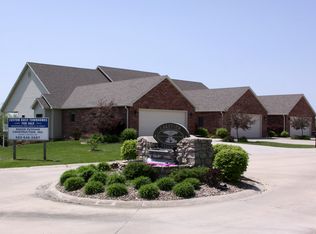 17 Lakeview Village, Chillicothe, MO 64601