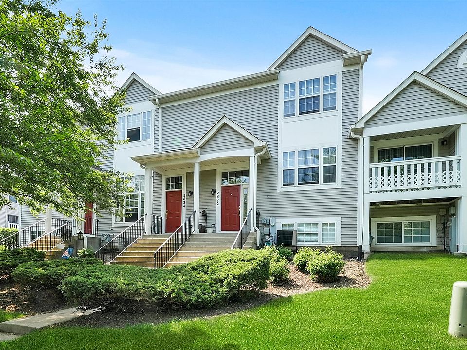 2824 Shelly Ln 2824, Aurora, IL 60504 Zillow