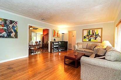 5th image of 585 NE 93rd St